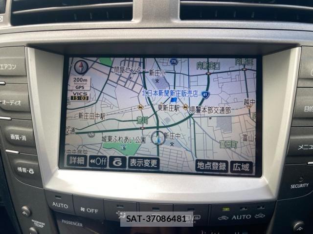 Lexus IS 2007-11 8438352-21