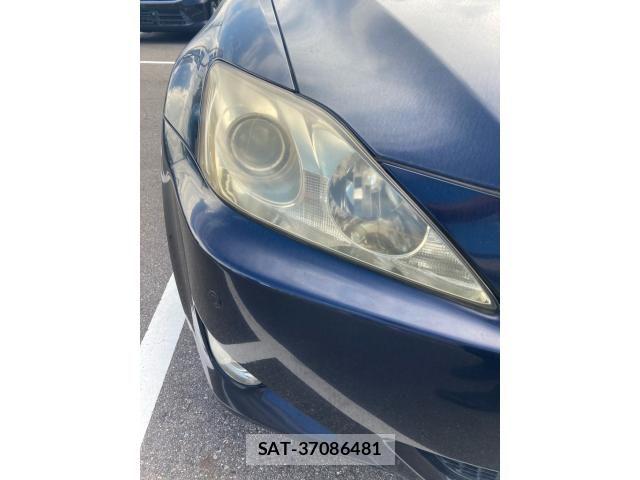 Lexus IS 2007-11 8438352-8