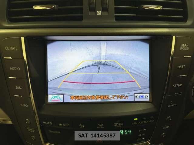 Lexus IS 2011-08 8457802-23