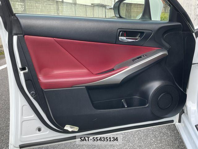 Lexus IS 2013-08 8525518-17