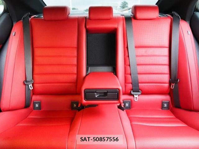 Lexus IS 2021-01 8562439-14