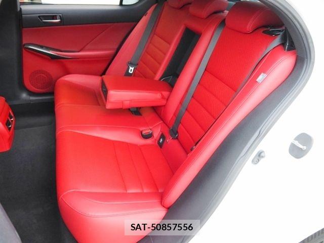Lexus IS 2021-01 8562439-15