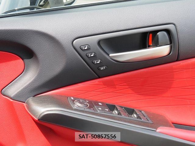 Lexus IS 2021-01 8562439-27