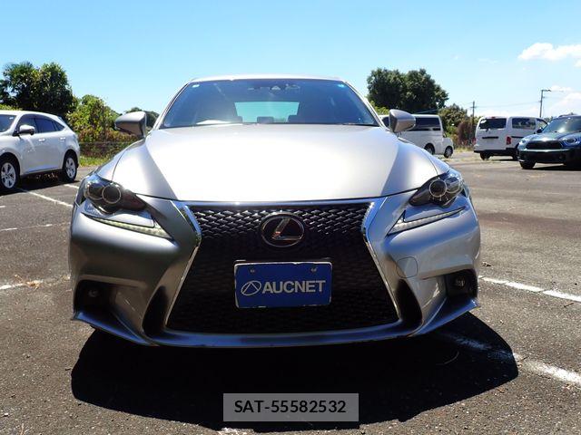 Lexus IS 2015-02 8627472-3