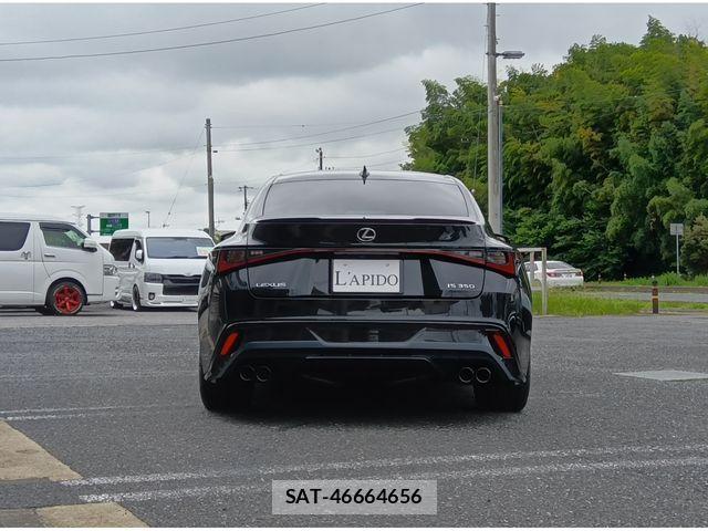 Lexus IS 2021-05 8666396-1