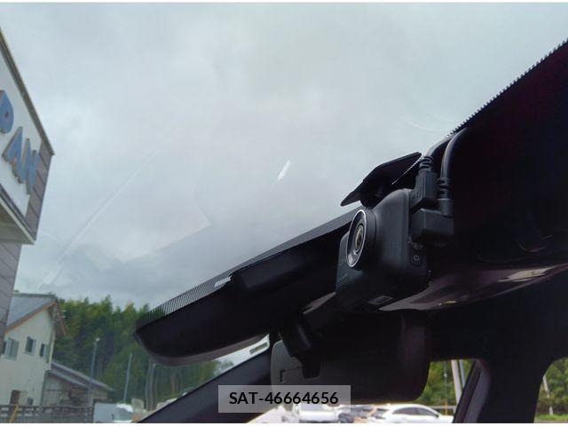 Lexus IS 2021-05 8666396-27