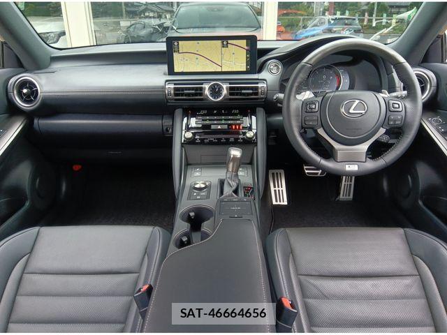 Lexus IS 2021-05 8666396-2