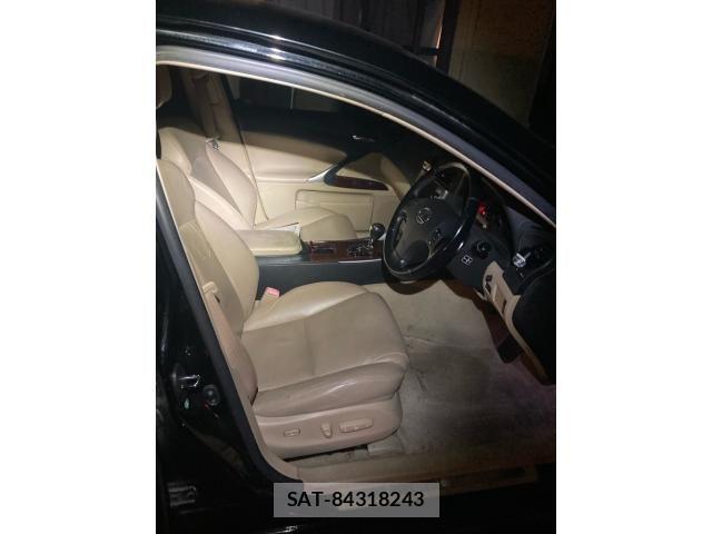 Lexus IS 2007-06 8743425-12