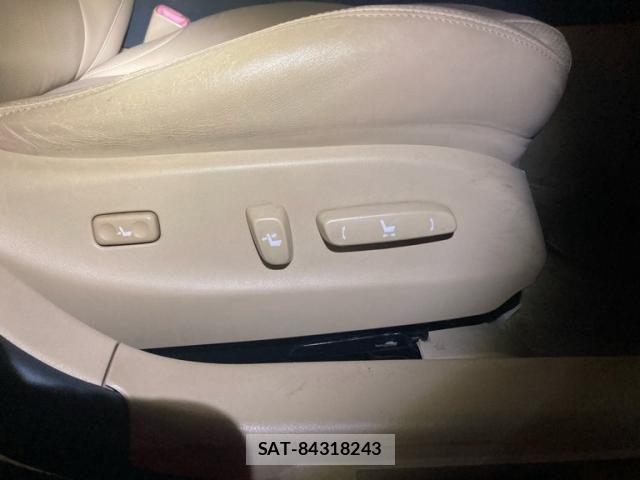 Lexus IS 2007-06 8743425-13