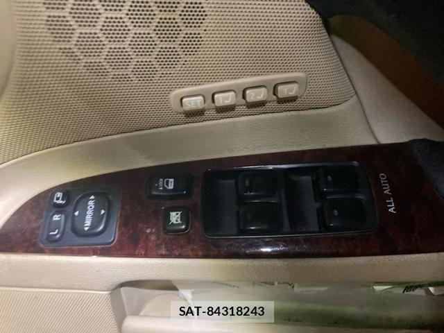 Lexus IS 2007-06 8743425-14