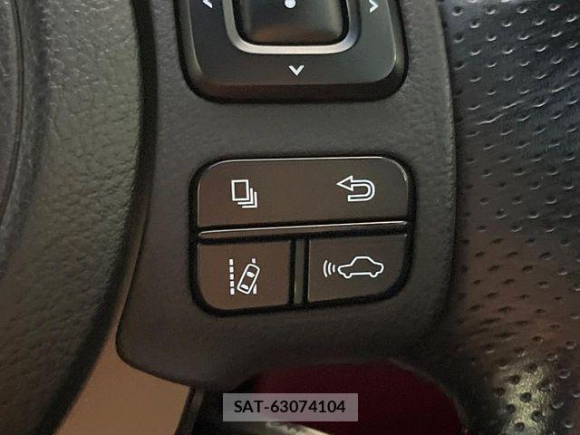 Lexus IS 2021-06 8796470-8