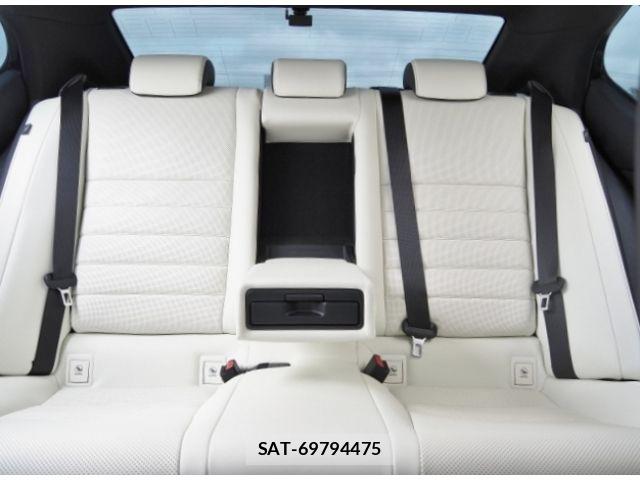 Lexus IS 2021-06 8796469-13
