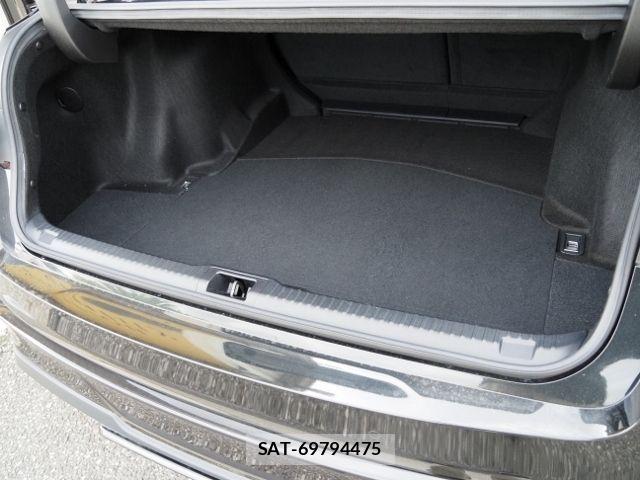 Lexus IS 2021-06 8796469-14