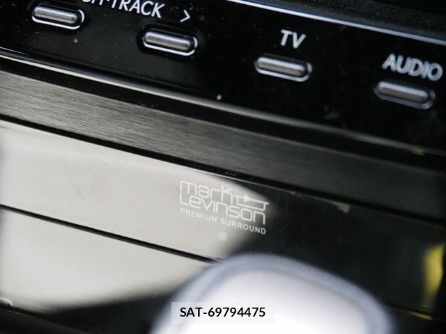 Lexus IS 2021-06 8796469-16