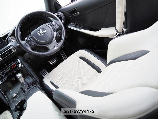 Lexus IS 2021-06 8796469-28