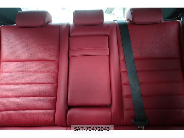 Lexus IS 2021-08 8829949-18