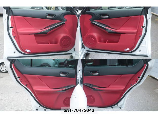 Lexus IS 2021-08 8829949-21