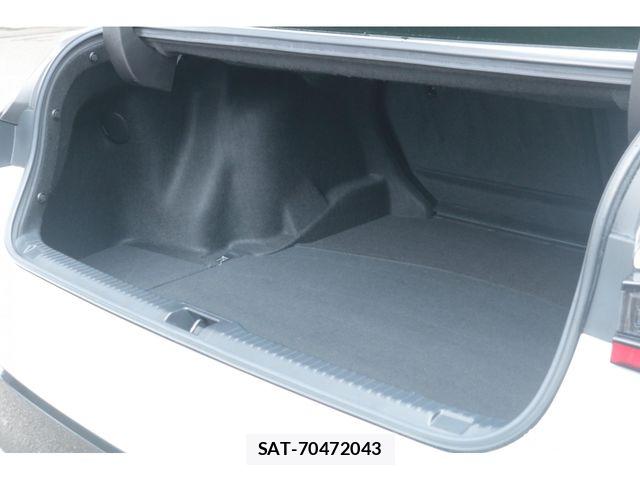 Lexus IS 2021-08 8829949-29