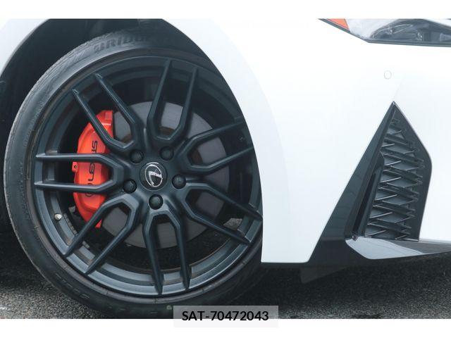 Lexus IS 2021-08 8829949-3