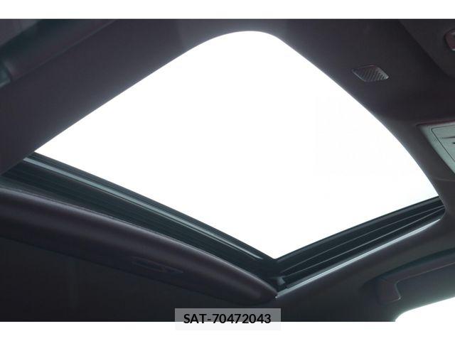 Lexus IS 2021-08 8829949-4