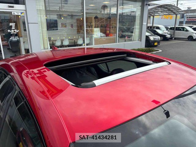 Lexus IS 2022-04 8849576-2
