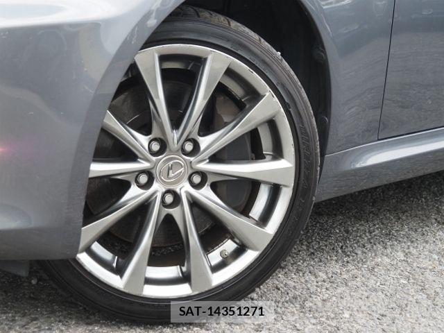 Lexus IS 2012-04 7328029-9