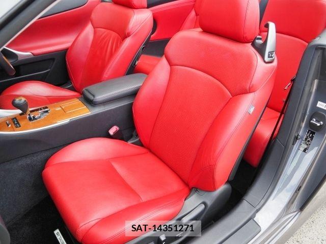 Lexus IS 2012-04 7328029-12