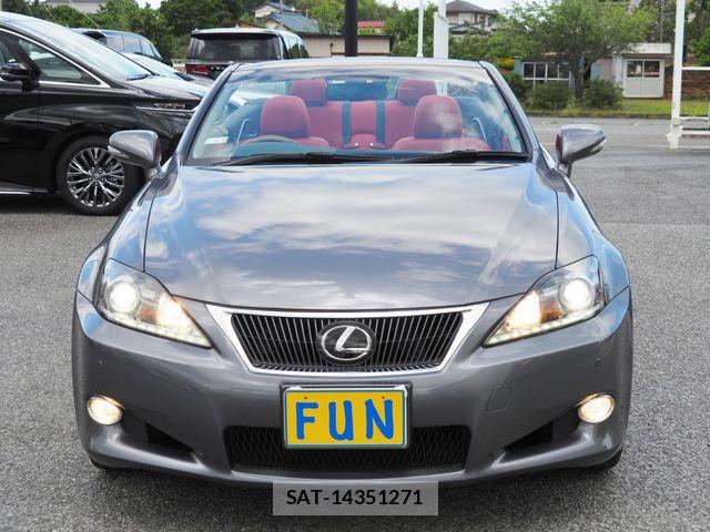 Lexus IS 2012-04 7328029-1