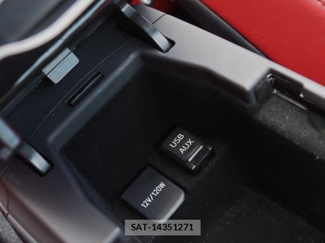Lexus IS 2012-04 7328029-24