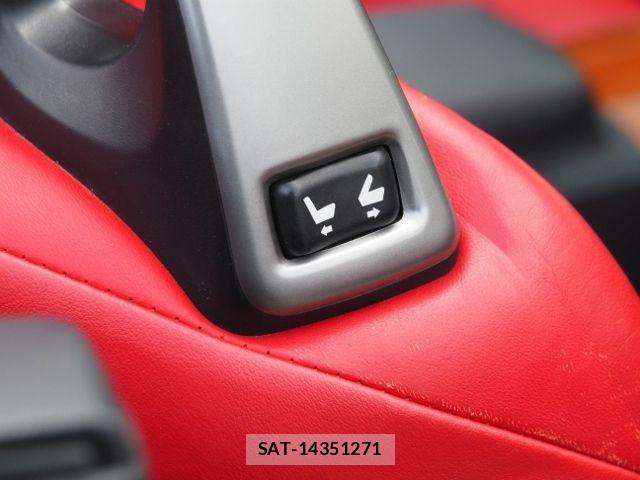Lexus IS 2012-04 7328029-25