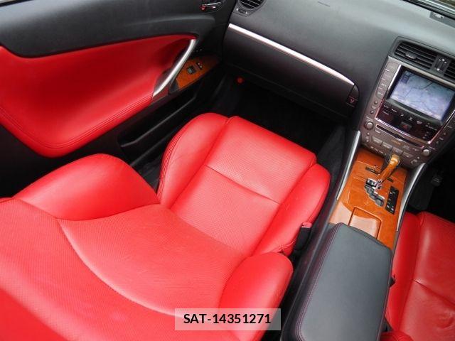 Lexus IS 2012-04 7328029-26