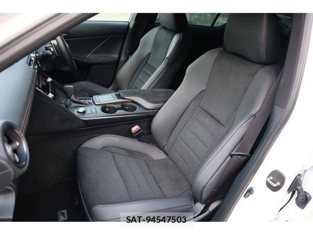 Lexus IS 2023-02 1286282-9