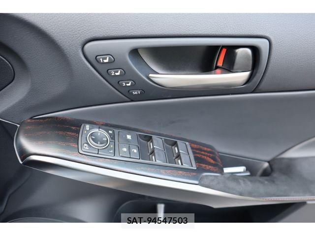 Lexus IS 2023-02 1286282-17