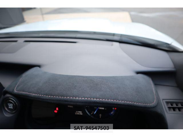 Lexus IS 2023-02 1286282-21
