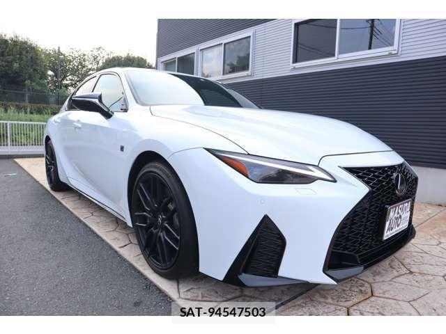 Lexus IS 2023-02 1286282-2