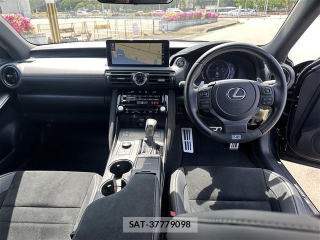 Lexus IS 2024-05 6545545-1