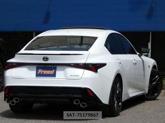 Lexus IS 2023-11 6612829-12