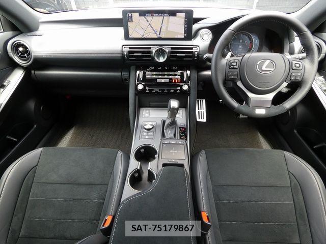 Lexus IS 2023-11 6612829-2