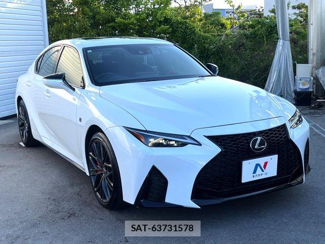 Lexus IS 2023-06 6907713-19