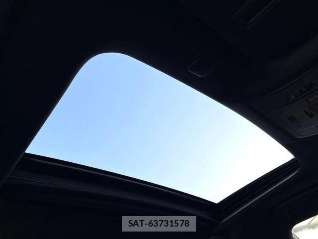 Lexus IS 2023-06 6907713-2