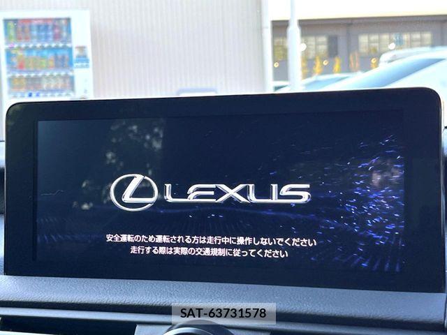 Lexus IS 2023-06 6907713-4