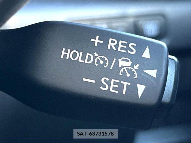 Lexus IS 2023-06 6907713-7