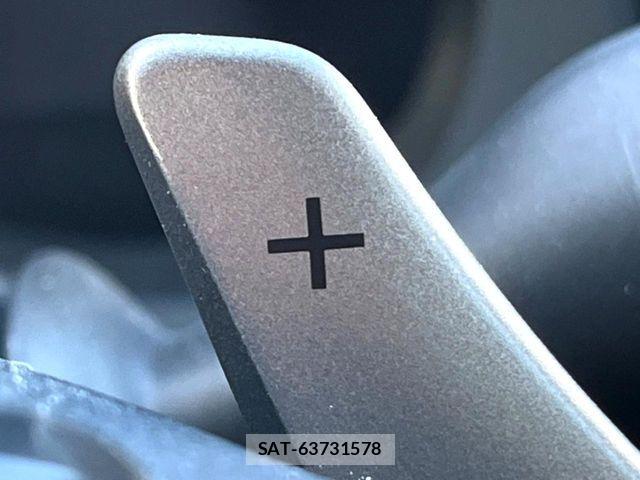 Lexus IS 2023-06 6907713-8
