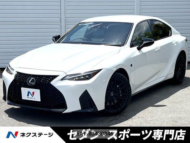 Lexus IS 2022-12 6907715-0