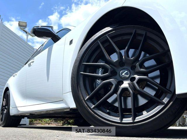 Lexus IS 2022-12 6907715-14