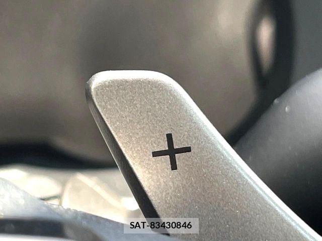 Lexus IS 2022-12 6907715-7