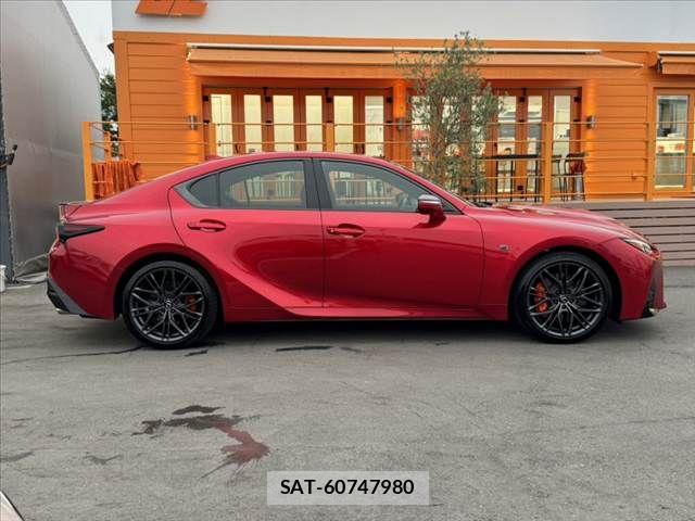 Lexus IS 2024-05 7358484-11
