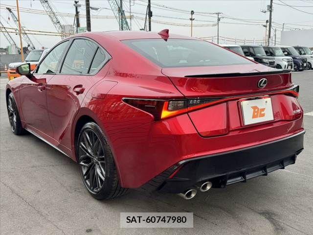 Lexus IS 2024-05 7358484-12