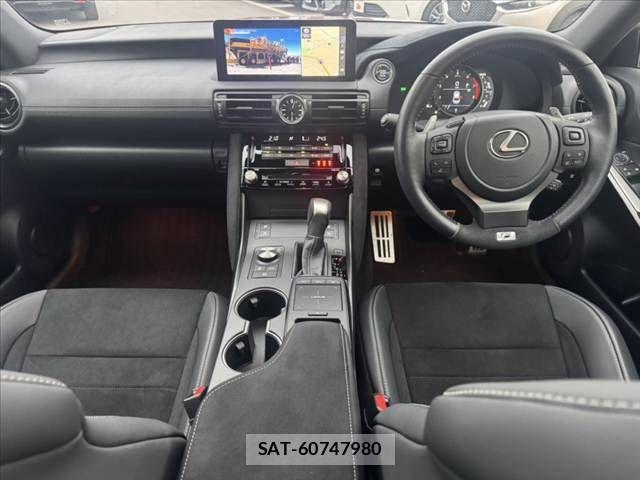 Lexus IS 2024-05 7358484-1