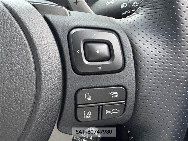 Lexus IS 2024-05 7358484-25